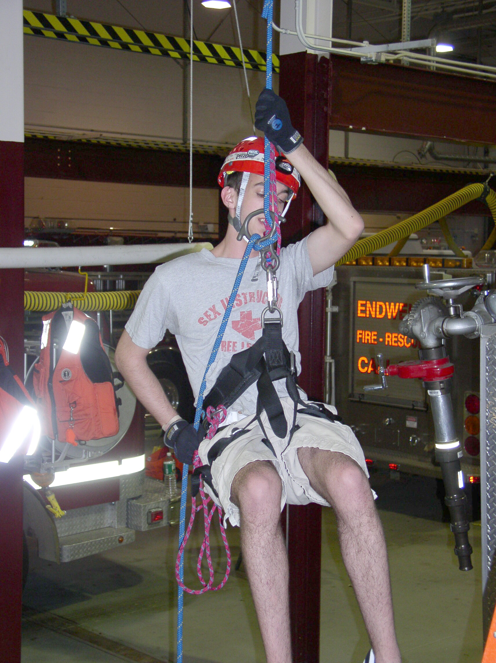 04-06-05  Training - Rope Rescue